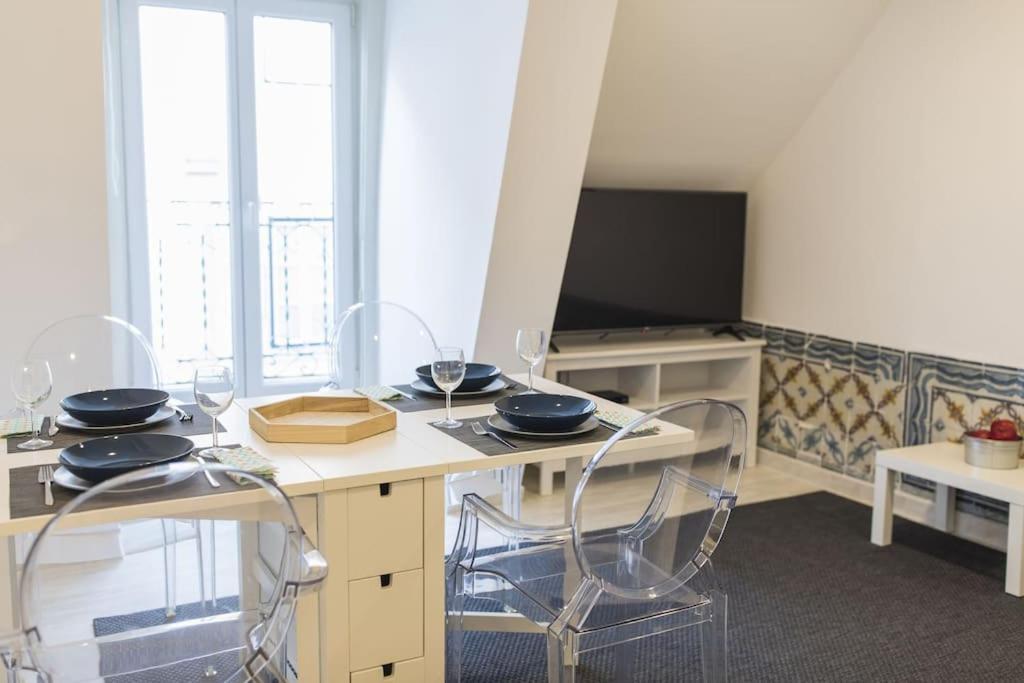 Appartamento Duplex In Principe Real Lisbona Esterno foto